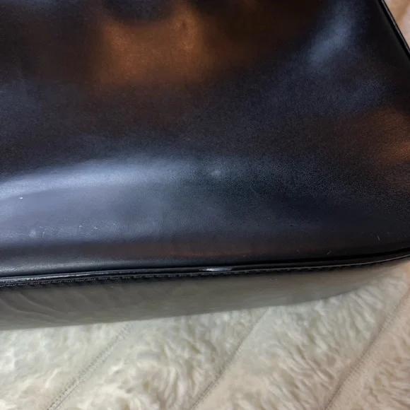 BALLY Made in Italy Classic Black Leather Handbag - Picture 11 of 12